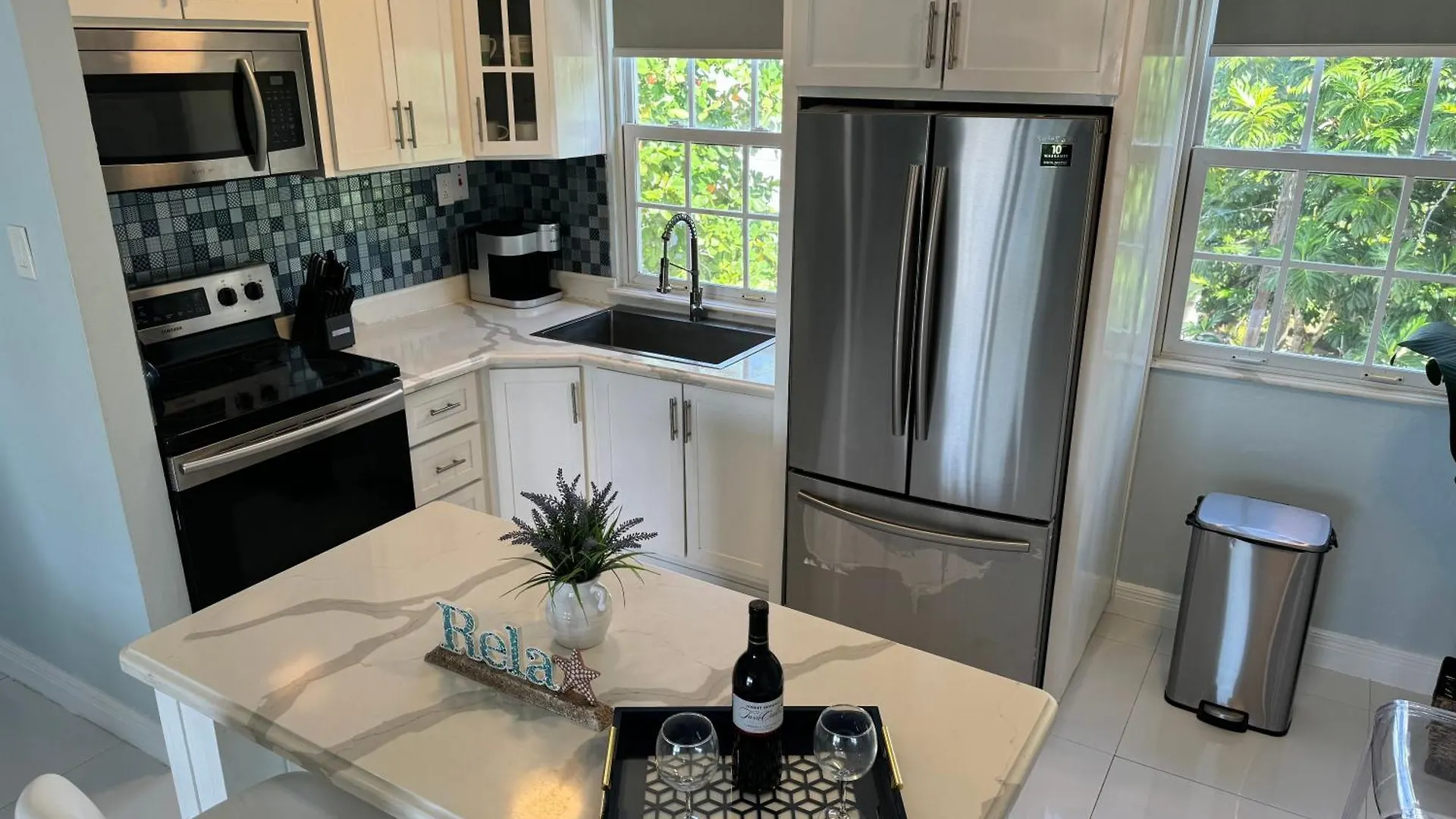 Marriott White Sands, Beachfront Condo At Negril Beach Club Apartment
